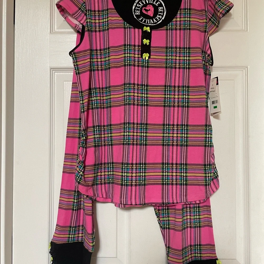 Betseyville women sz large PJ set pink/black/green plaid. 2 piece set new w tags - Picture 2 of 7